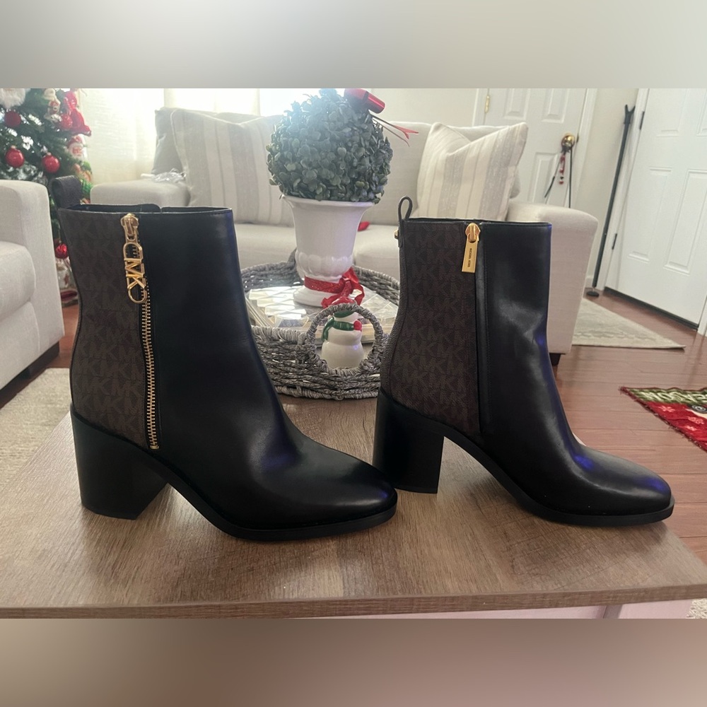 Brand new never worn before , micahel kors booties .